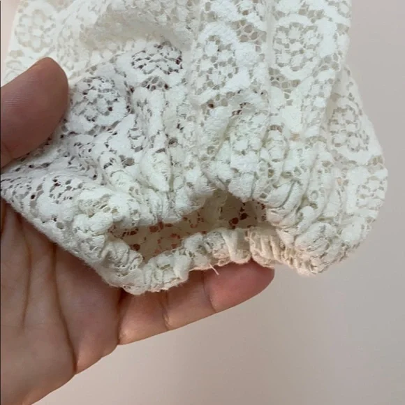 Zara Lace Cream Crop Top - Picture 9 of 15